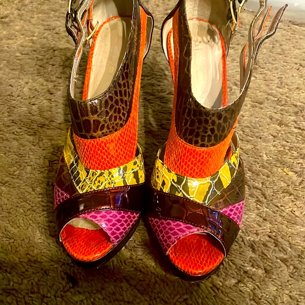 Alligator print